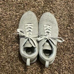 I am selling APL‘s in grey size 7.5 in women’s